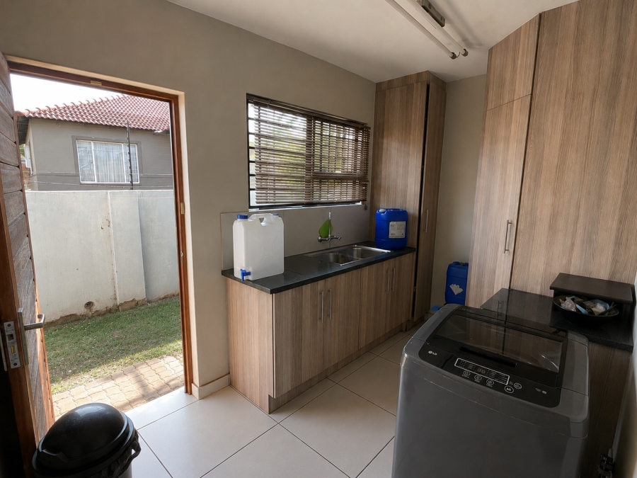 To Let 3 Bedroom Property for Rent in Cashan North West